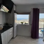 Views, International Channels, A-c, Pool, Bar Διαμέρισμα