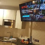Views, International Channels, A-c, Pool, Bar Apartamento *