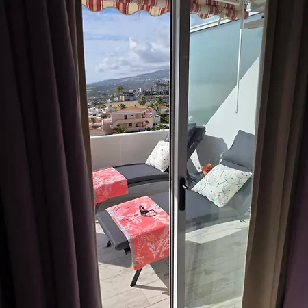 Views, International Channels, A-c, Pool, Bar Appartamento Costa Adeje (Tenerife)
