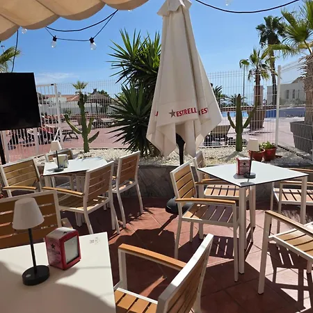 Appartamento Views, International Channels, A-c, Pool, Bar *