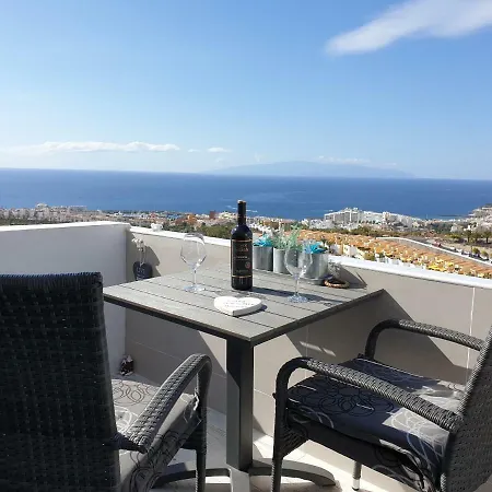 Views, International Channels, A-c, Pool, Bar Appartamento