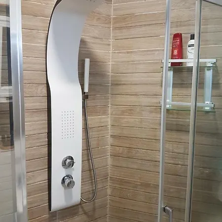 Views, International Channels, A-c, Pool, Bar Apartament *