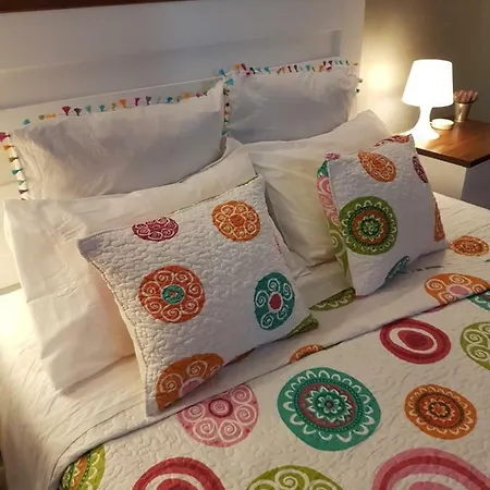 Views, International Channels, A-c, Pool, Bar *