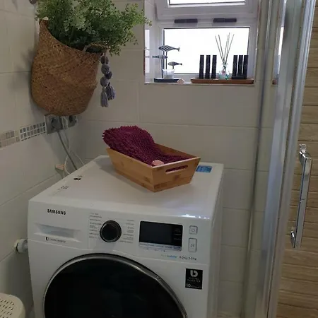 Views, International Channels, A-c, Pool, Bar Appartement *