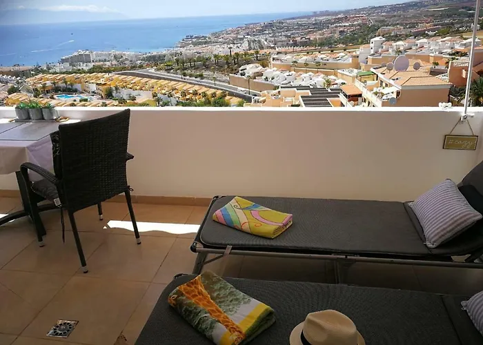 Views, International Channels, A-c, Pool, Bar